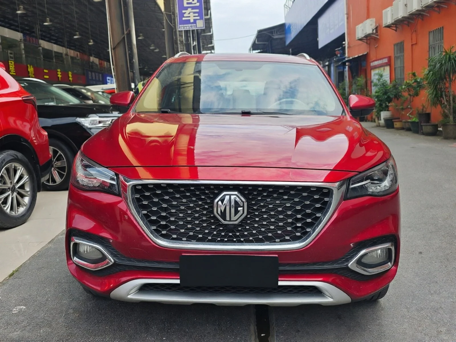 2019 MG HS